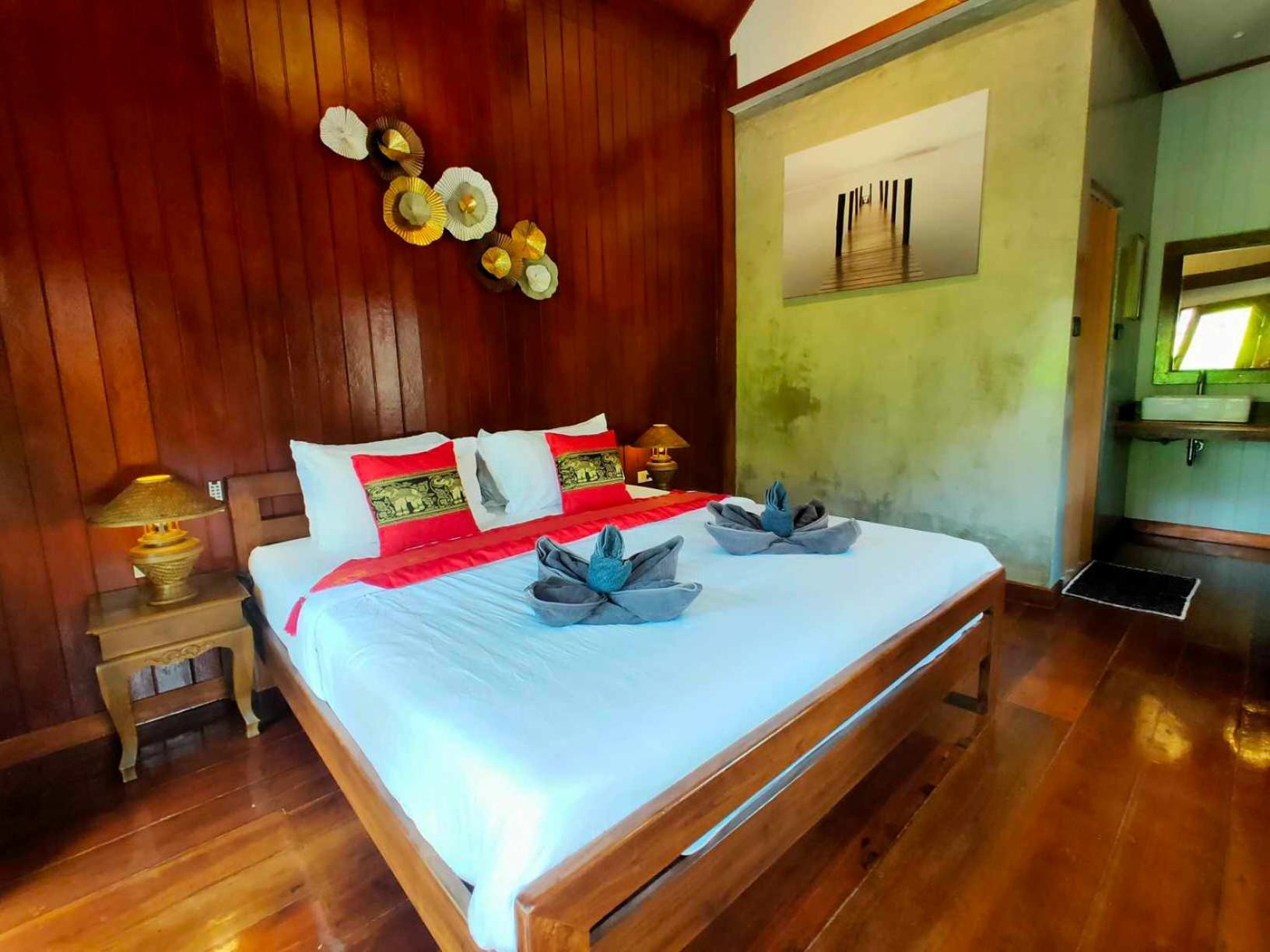 Little Rock Kohjum Hotel Koh Jum Exterior photo