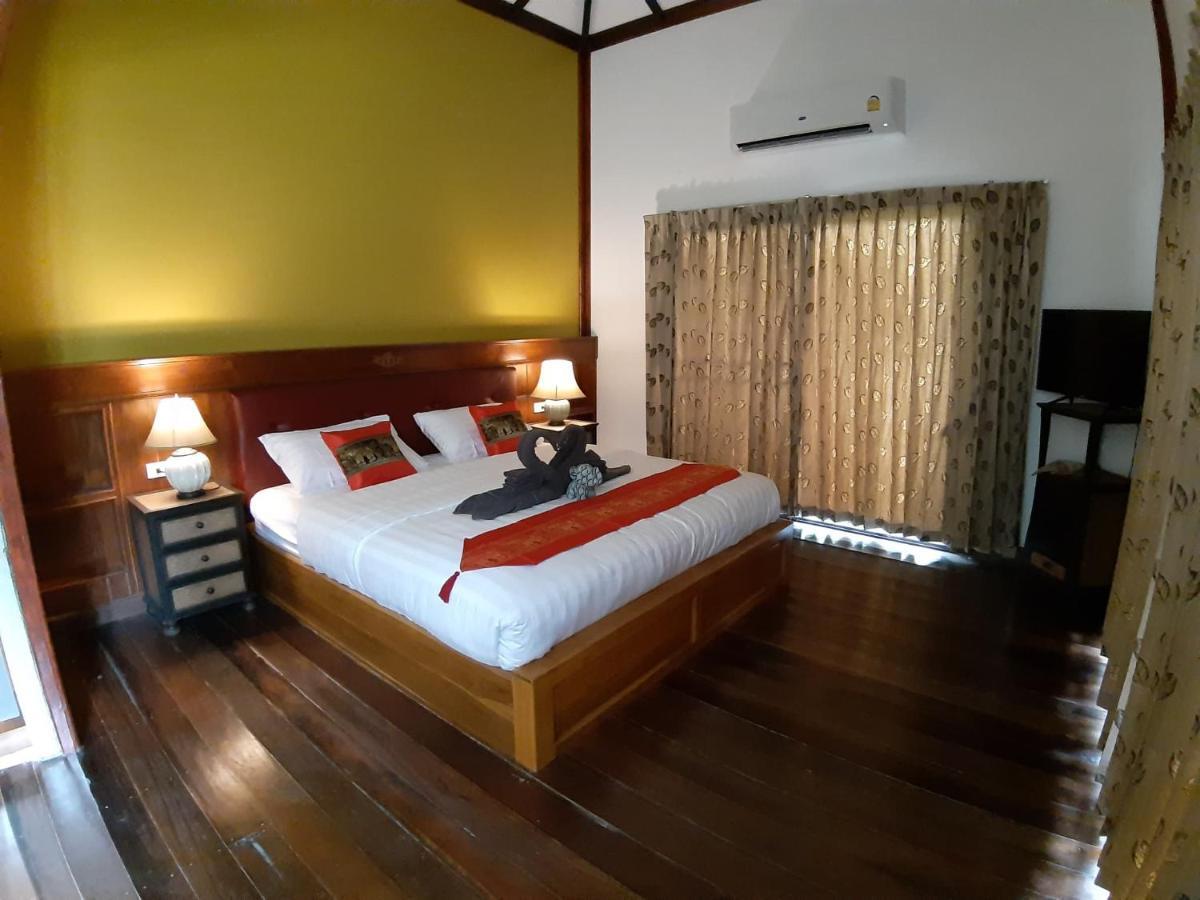 Little Rock Kohjum Hotel Koh Jum Exterior photo